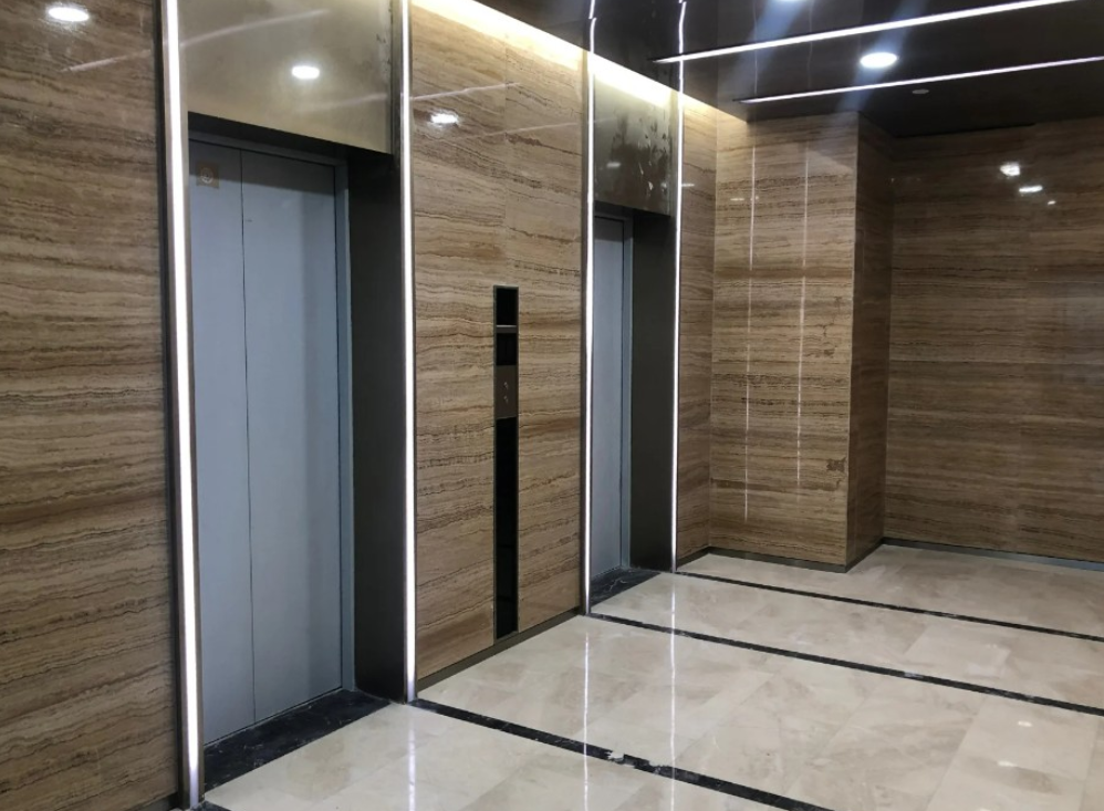 虹橋榮廣大廈