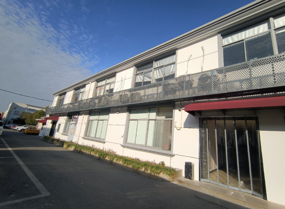 香樟園寫字樓出租，面積130平米，月租金報價11800元 /月