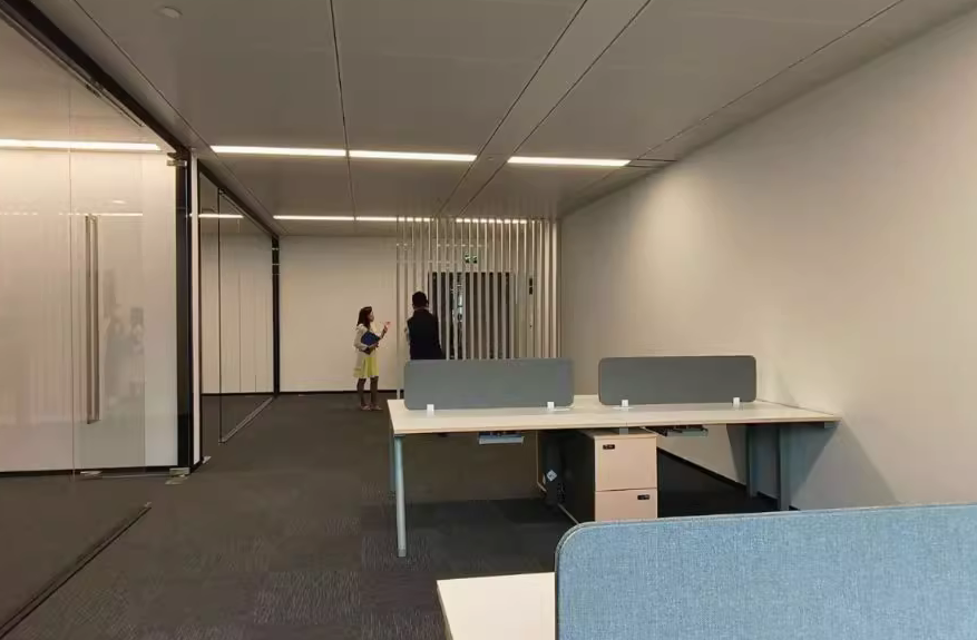 虹橋首位