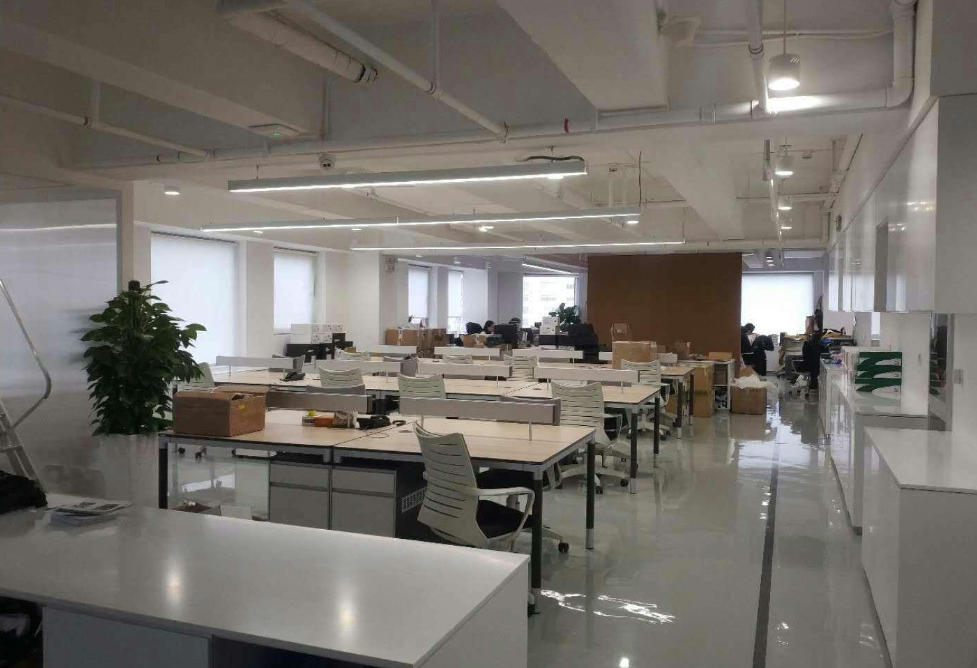 建汇大厦 400㎡ 精装修