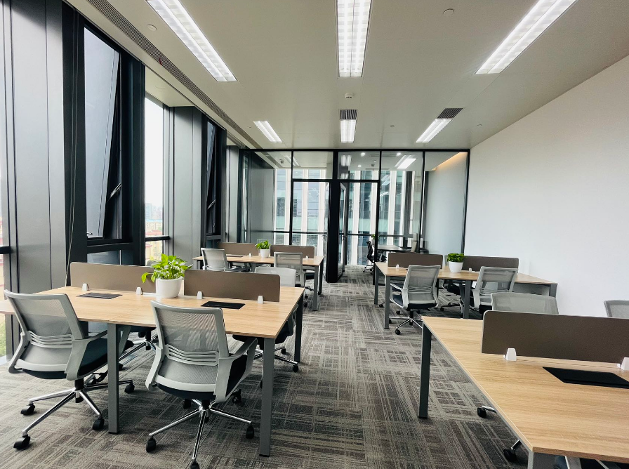 陸家嘴濱江中心辦公室出租，面積167平米，租金報(bào)價(jià)4.5元/平/天