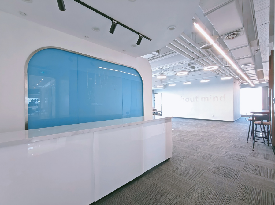 SOHO天山廣場(chǎng)寫(xiě)字樓出租，面積307平米，租金報(bào)價(jià)7.55元/平/天