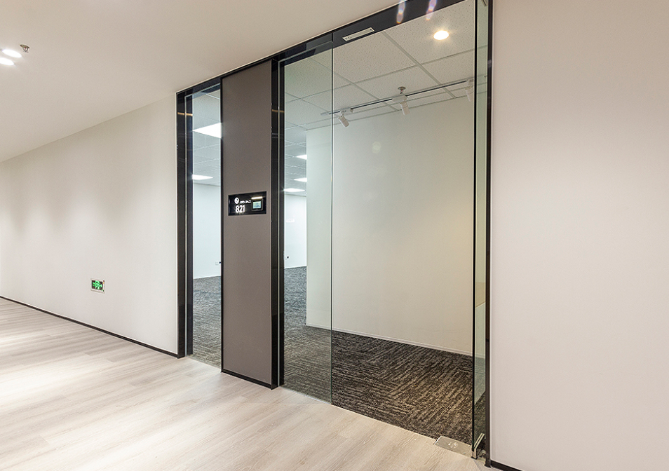 虹梅商務(wù)大廈辦公室出租，面積269平米，租金報(bào)價(jià)2.9元/平米/天