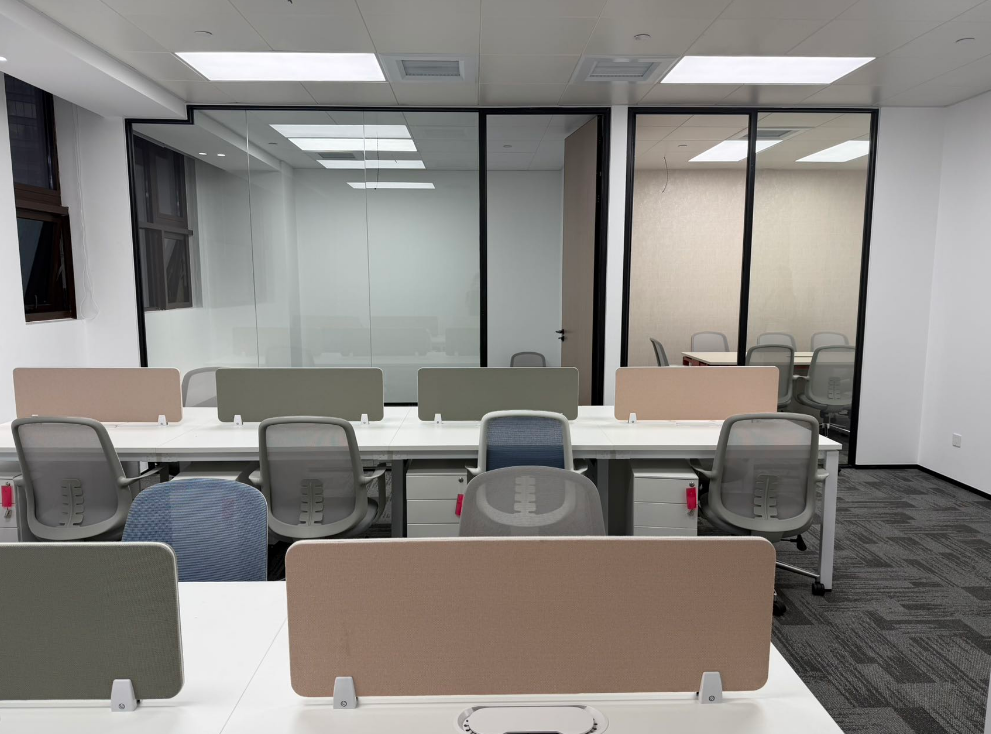 雙獅匯寫字樓出租，面積92平米，月租金報價15500元/月/套